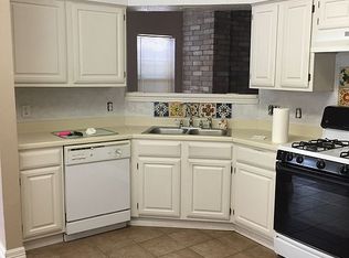 331 El Toro Ln, Webster, TX 77598