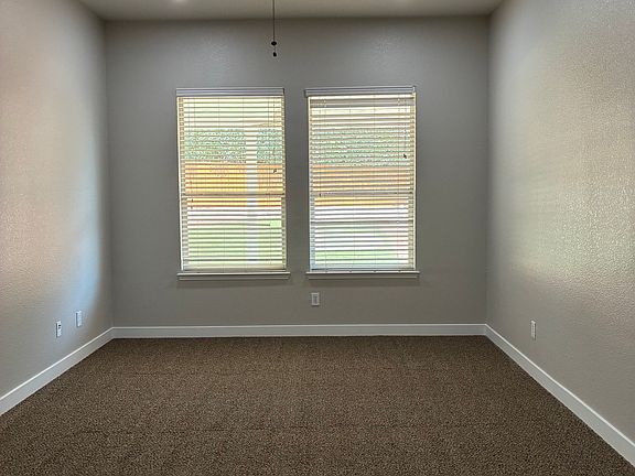 5th image of 812 Ridge Point Dr