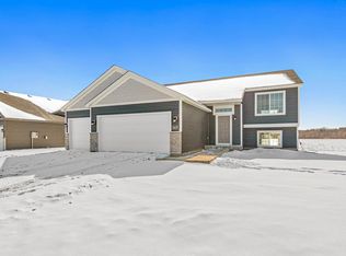 6629 Granby St, North Branch, MN 55056