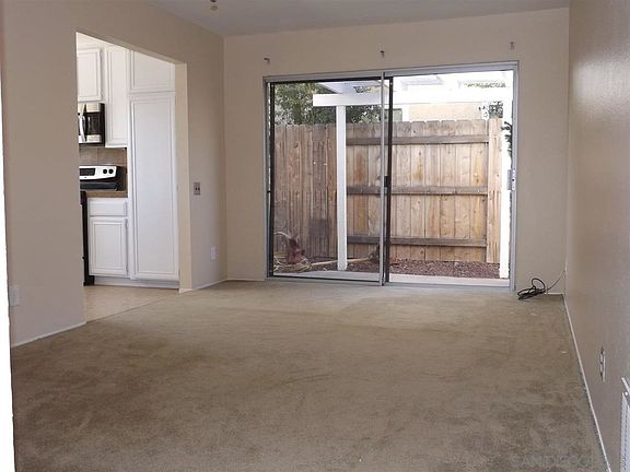 5th image of 15130 Amalia St