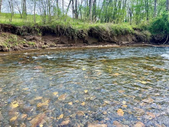 14 & 15 River Oaks Dr, Hayesville, NC 28904