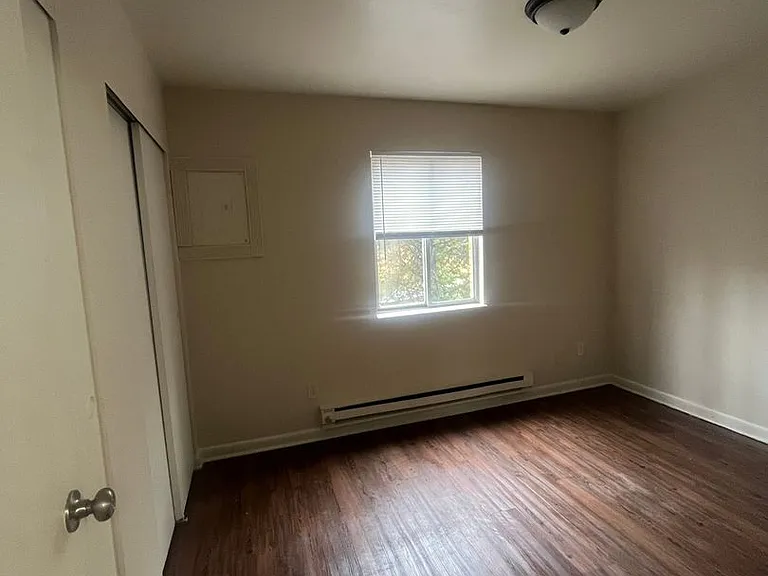 4365 Parkway Dr — Photo 6