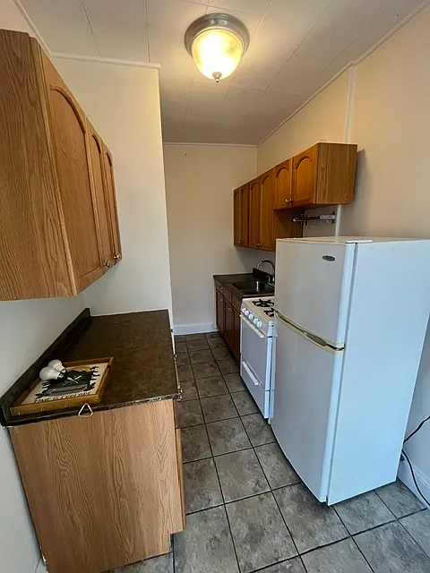 Studio, $1,650 — Photo 2