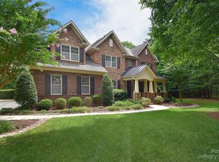 141 Cherry Tree Dr, Mooresville, NC 28117