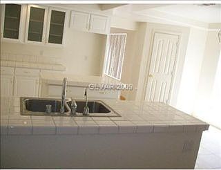 3rd image of 8609 W Gilmore Ave