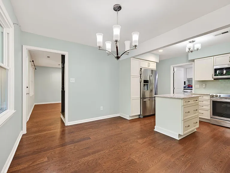 1526 Dirkson Ct — Photo 10