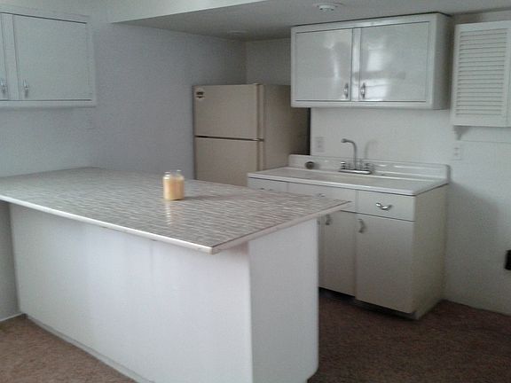 Entertainment kitchen