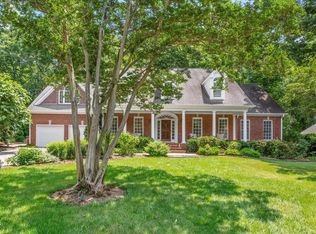 300 Bordeaux Ln, Cary, NC 27511