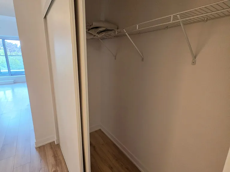 2433 Dufferin St #208 — Photo 19