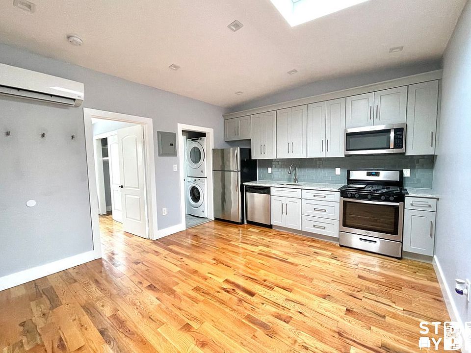 1st image of 195 Halsey St Floor 2