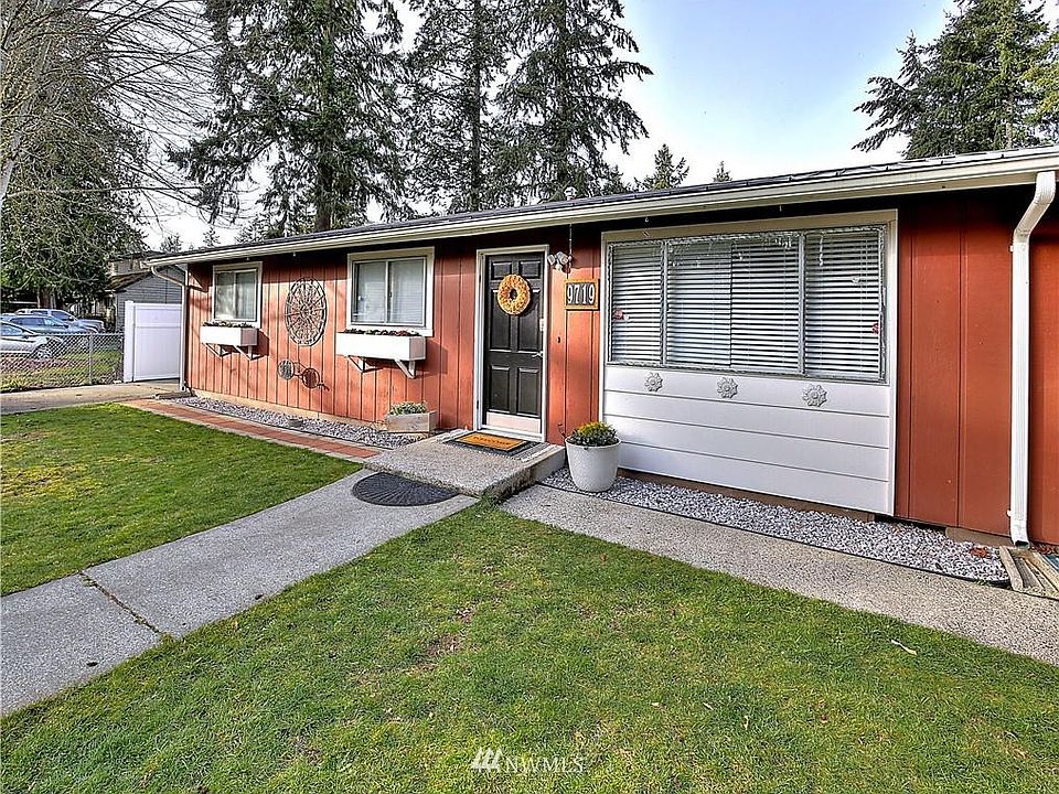 1st image of 9719 Newgrove Ave SW