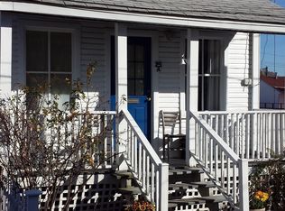 25A Bayview Ave, Jamaica, NY 11414