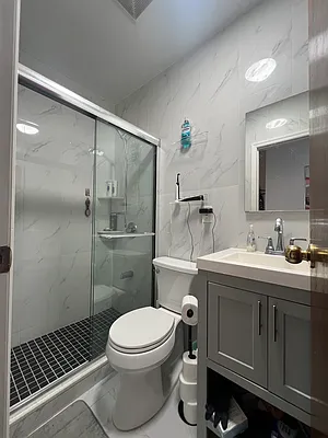 Rented by E Realty International Corp | media 8