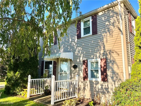 57 Eaton Dr, Conneaut, OH 44030