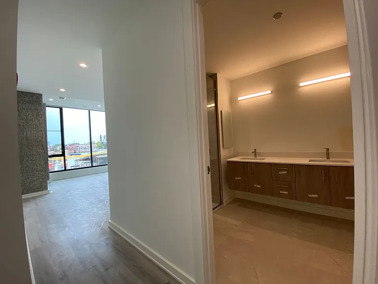 1120 W Patterson Ave #303 — Photo 12