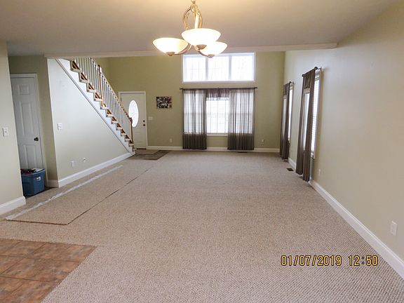 5th image of 127 Briarwood Ln