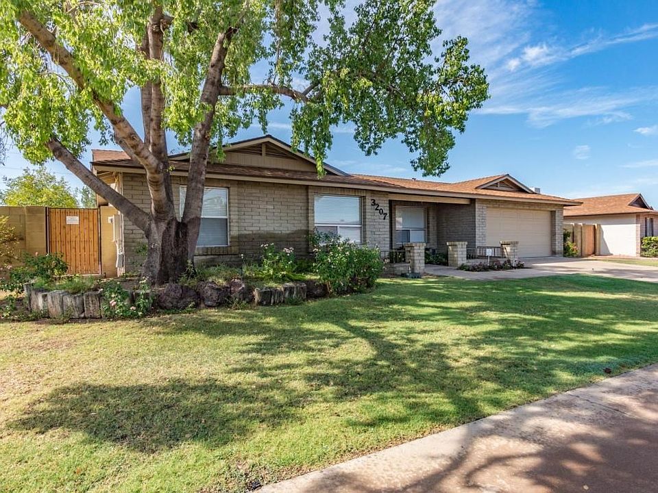 3207 W McRae Way, Phoenix, AZ 85027