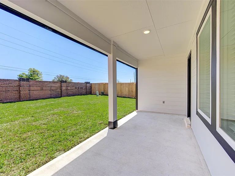 8038 Tropea Dr — Photo 33