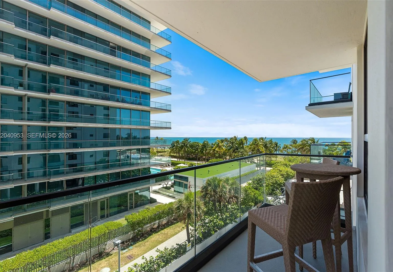 The Plaza Of Bal Harbour — Photo 1