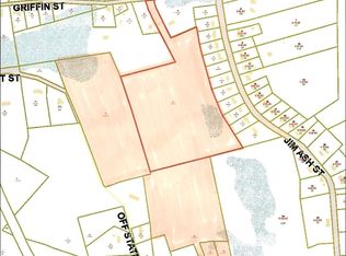 87-12 State St, Palmer, MA 01069