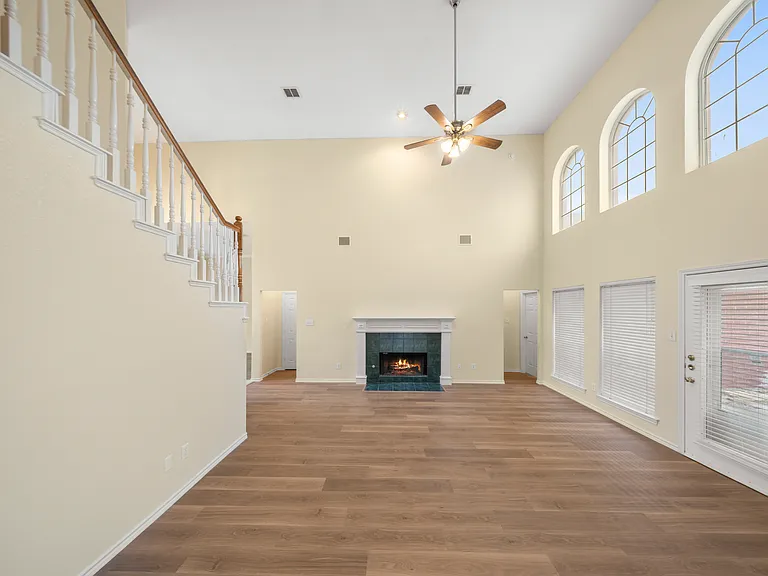 2808 Barksdale Dr — Photo 6