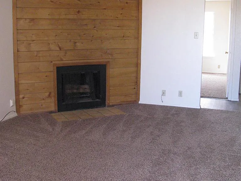 410 SE 6th St — Photo 11