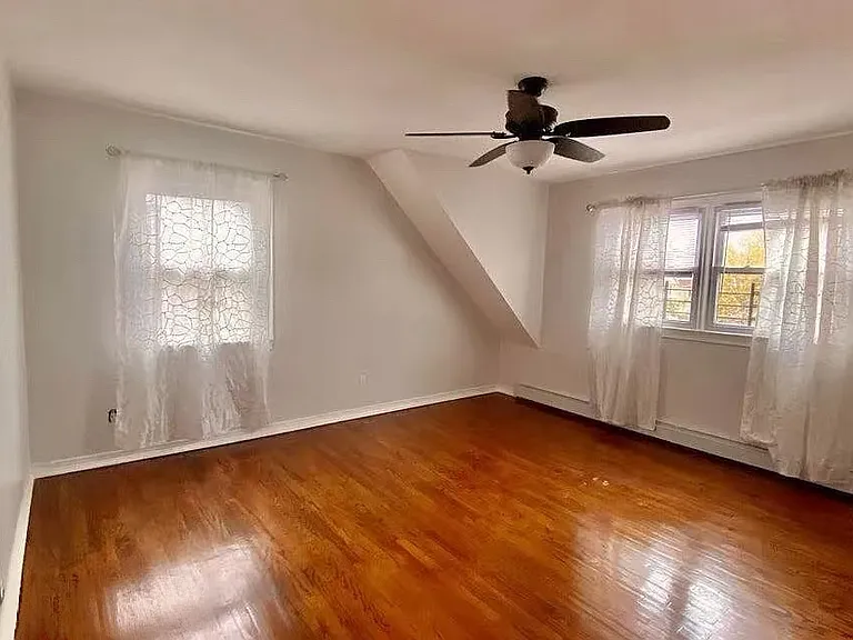 400 Hanover Ave — Photo 3