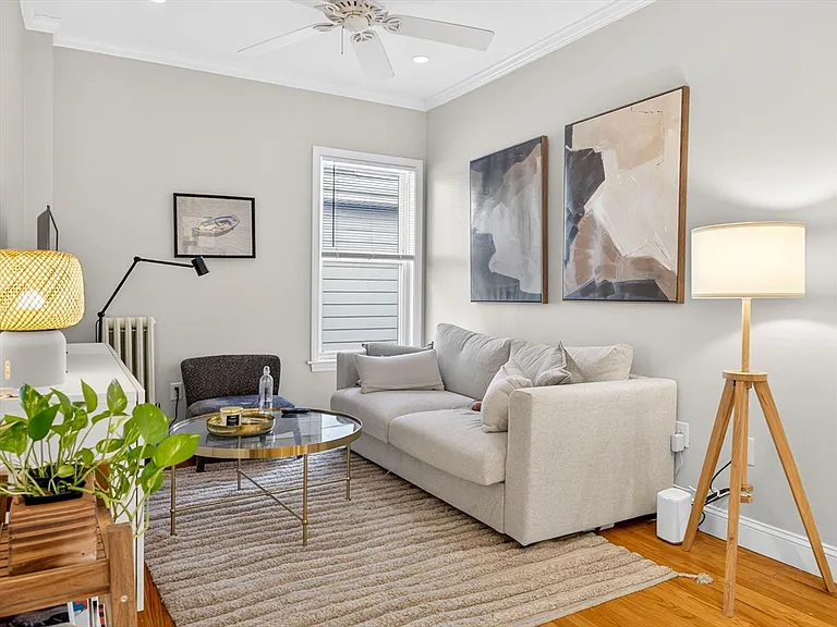 1576 Cambridge St #2R — Photo 6