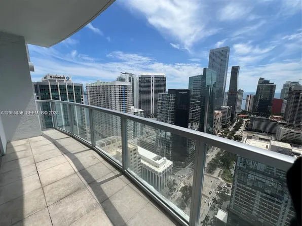 1060 Brickell Ave APT 3509, Miami, FL 33131