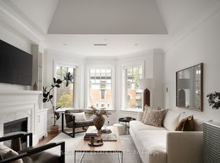 319 Lonsdale Rd #3D, Toronto, ON M4V1X3