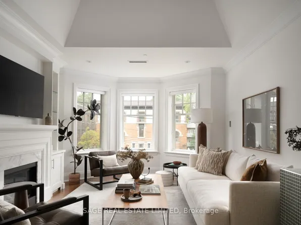319 Lonsdale Rd #3D, Toronto, ON M4V 1X3