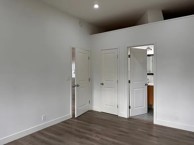 1160 Sherman St — Photo 12