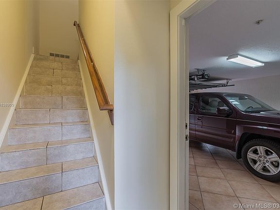 5th image of 2906 Center St #2906