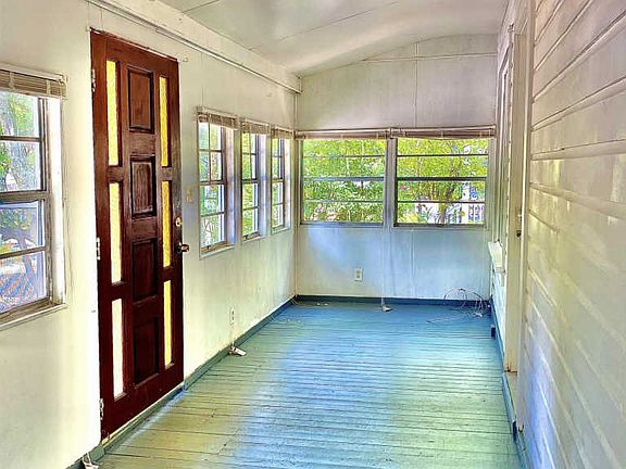 3rd image of 121 Twine St