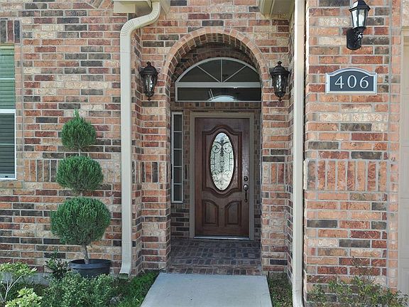 2nd image of 406 Laurel Pine Dr