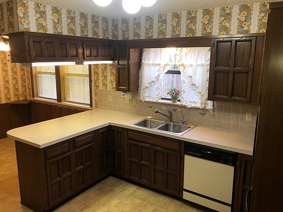 3rd image of 6302 S 73rd East Ave