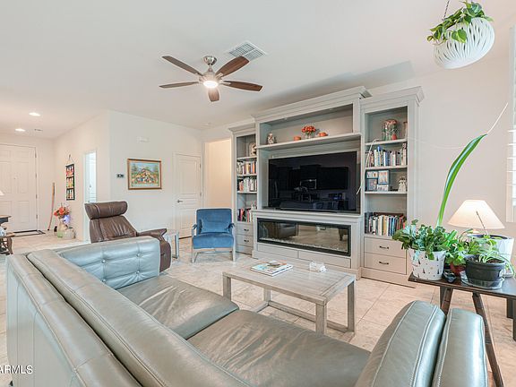 4th image of 41587 W CALIENTE Drive