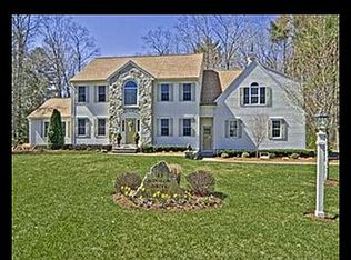 45 Winslow Dr, Hanover, MA 02339