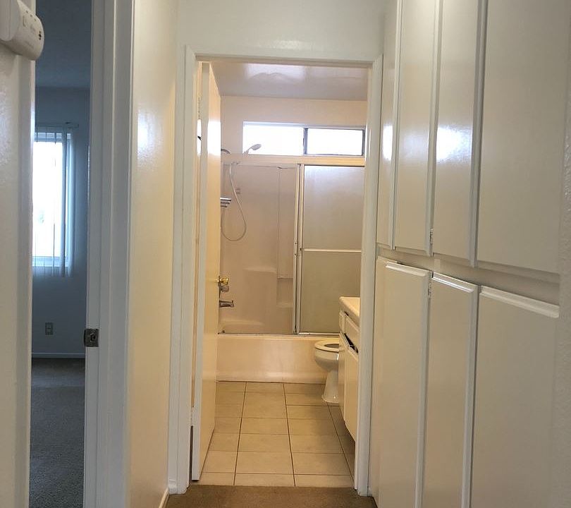 1st image of 1616 W 218th St APT 6