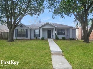 6922 Christina Ln, Garland, TX 75043