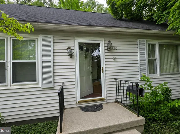730 E Division St, Dover, DE 19901