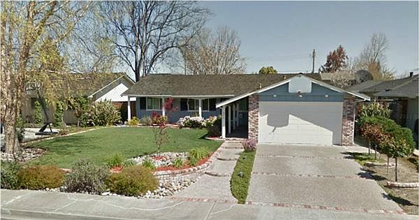 1st image of 477 Bancroft St