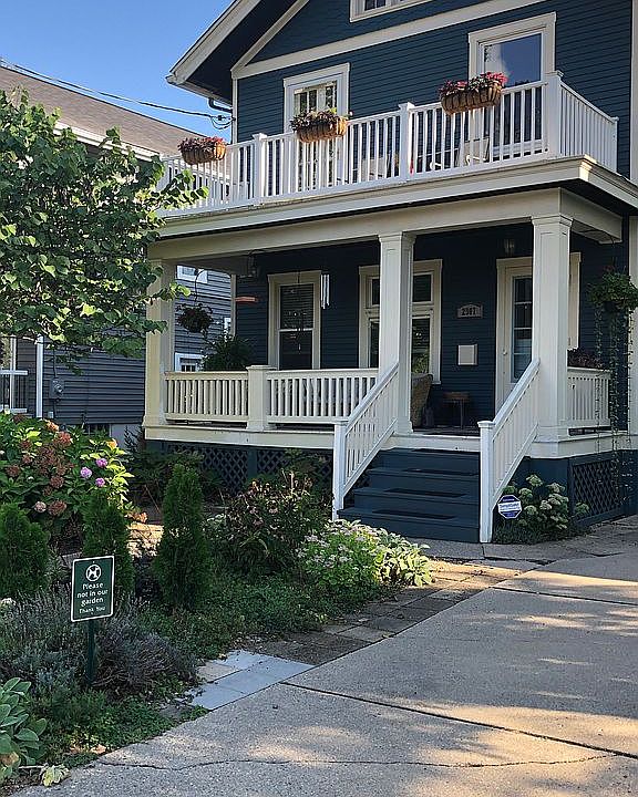 1st image of 2907 Minot Ave