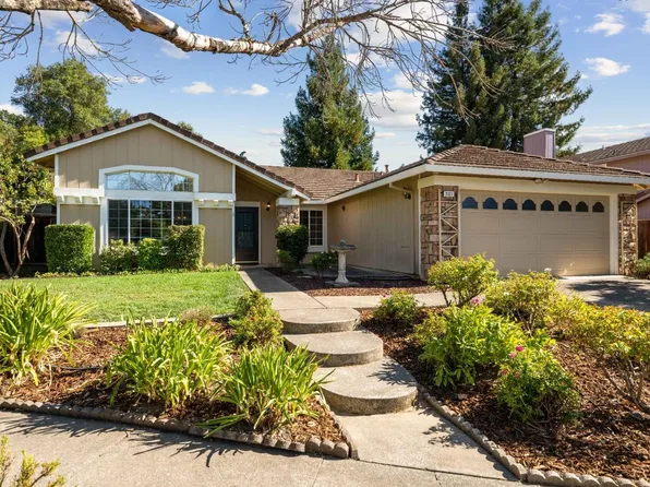3321 Brittany Circle, Napa, CA 94558