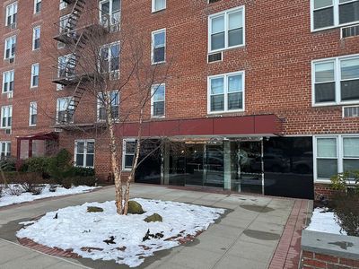 21050 41st Ave APT 3A, Flushing, NY, 11361