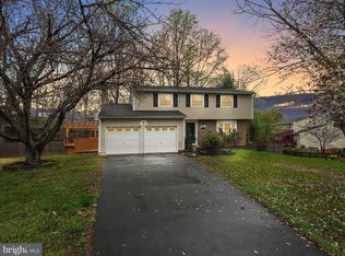 2602 Chester Cir, Woodbridge, VA 22191