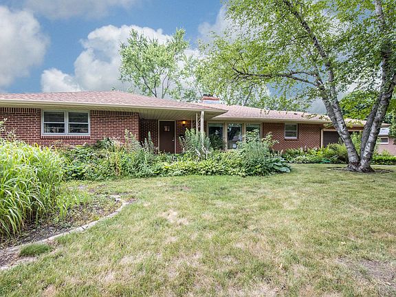 2nd image of 1118 Arden Ave
