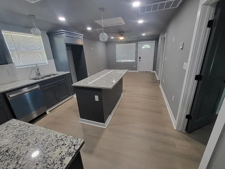 516 S 38th West Ave — Photo 10