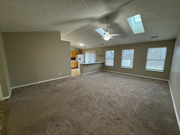 3rd image of 840 Helsinger Dr