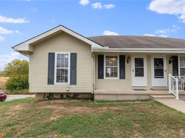 1861 Wilkerson St, Platte City, MO 64079